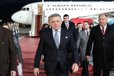 最好的股票配资平台 斯洛伐克总理：我们的飞机在布鲁塞尔机场被撞坏，暂时无法飞行